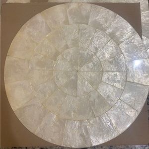 Kim Seybert 15” Capiz Shell Place Settings. Set of 4